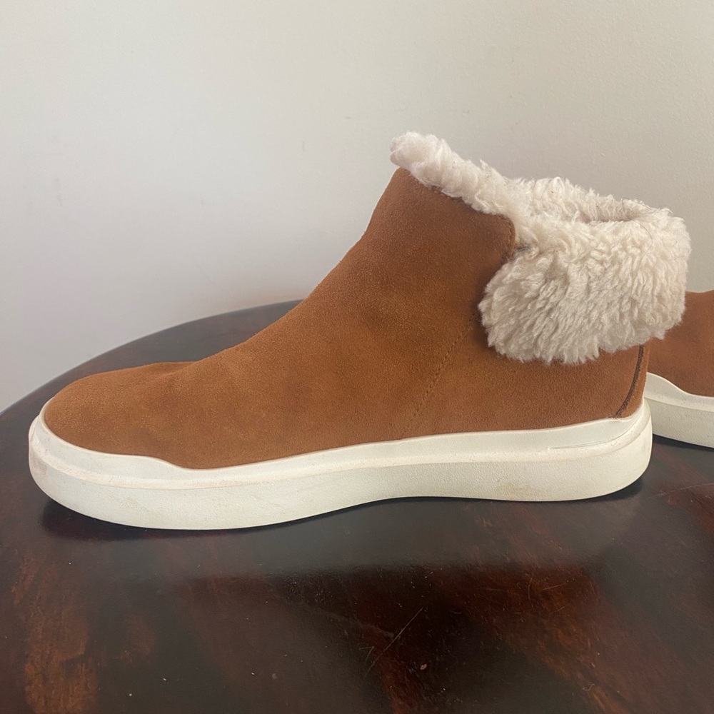 Cole Haan Zero Grand Brown Ankle Boots with Cream Fur - Picture 2 of 6